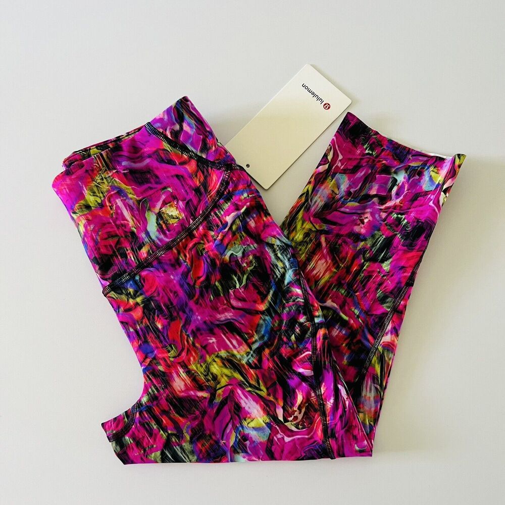 LULULEMON ATHLETICA Hyper Flow Pink Multi Base Pace HR Crop 17" Leggings - US 6